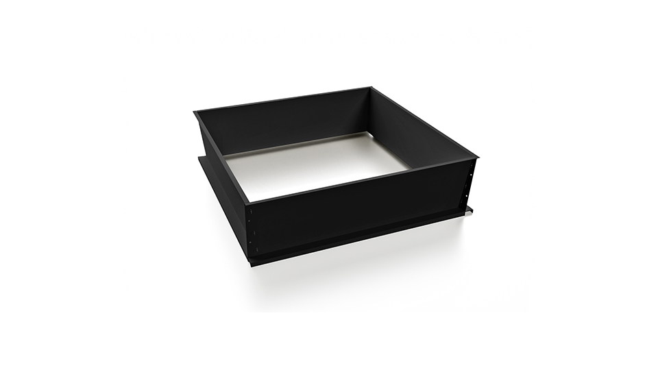 Stilrent svart ljusschakt 150 mm – skapar illusion av takfönster i kontorsbelysning