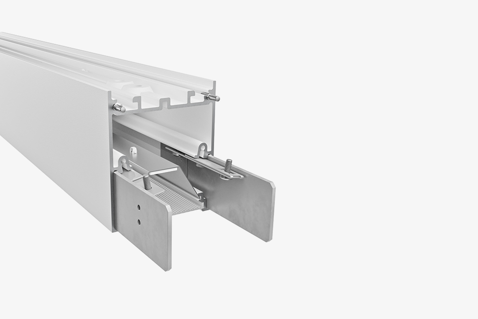 Närbild Skyline Up med  lösning för rampmontage med skarvsats – minimerar ljusläckage och enkel installationen.