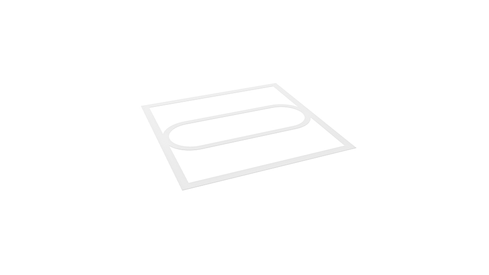 Vit dekorpanel med avlångt centrerat mönster, fotograferad i sned vinkel mot ljus bakgrund.